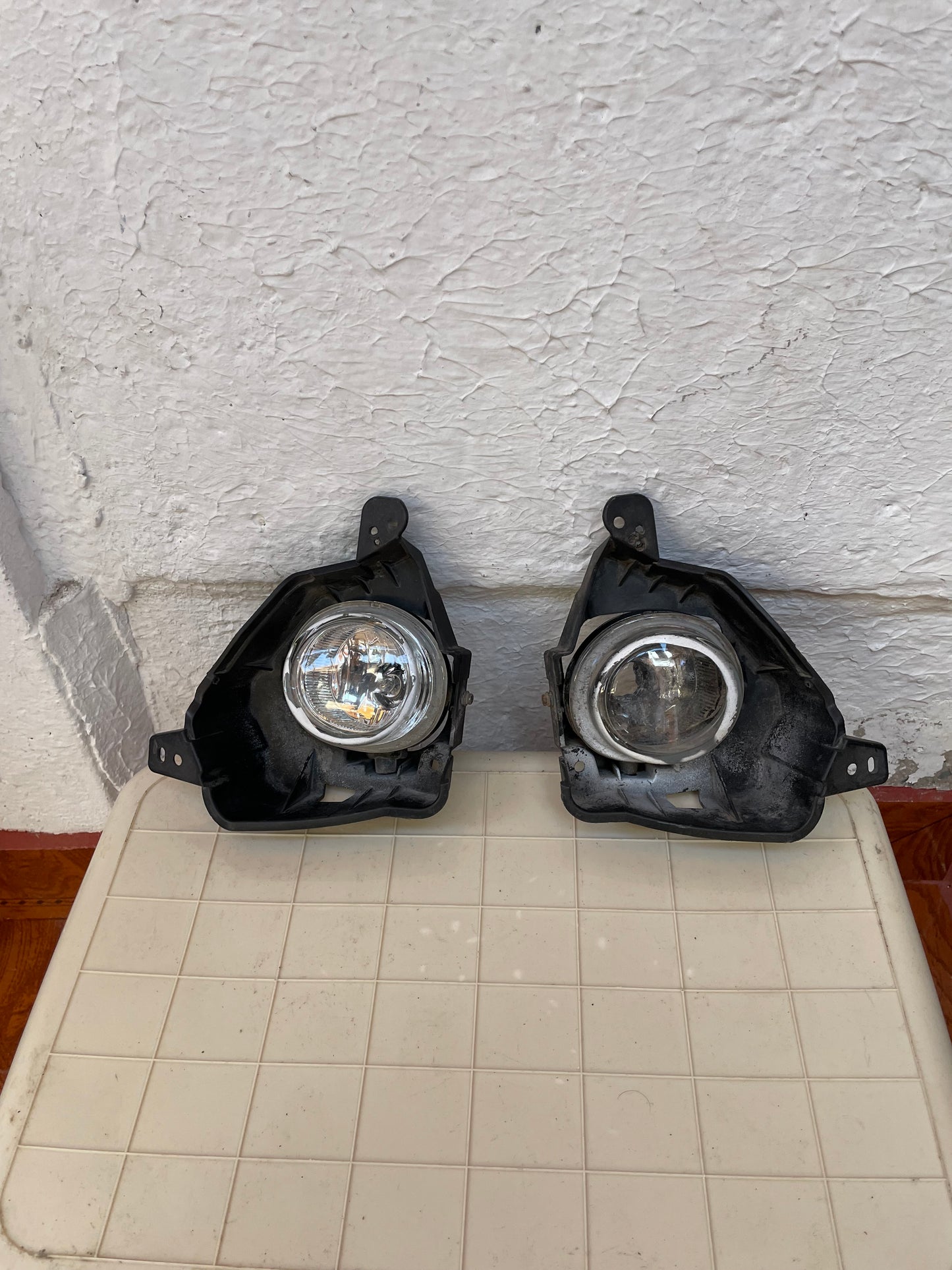Neblineros Mazda 2 con Bases